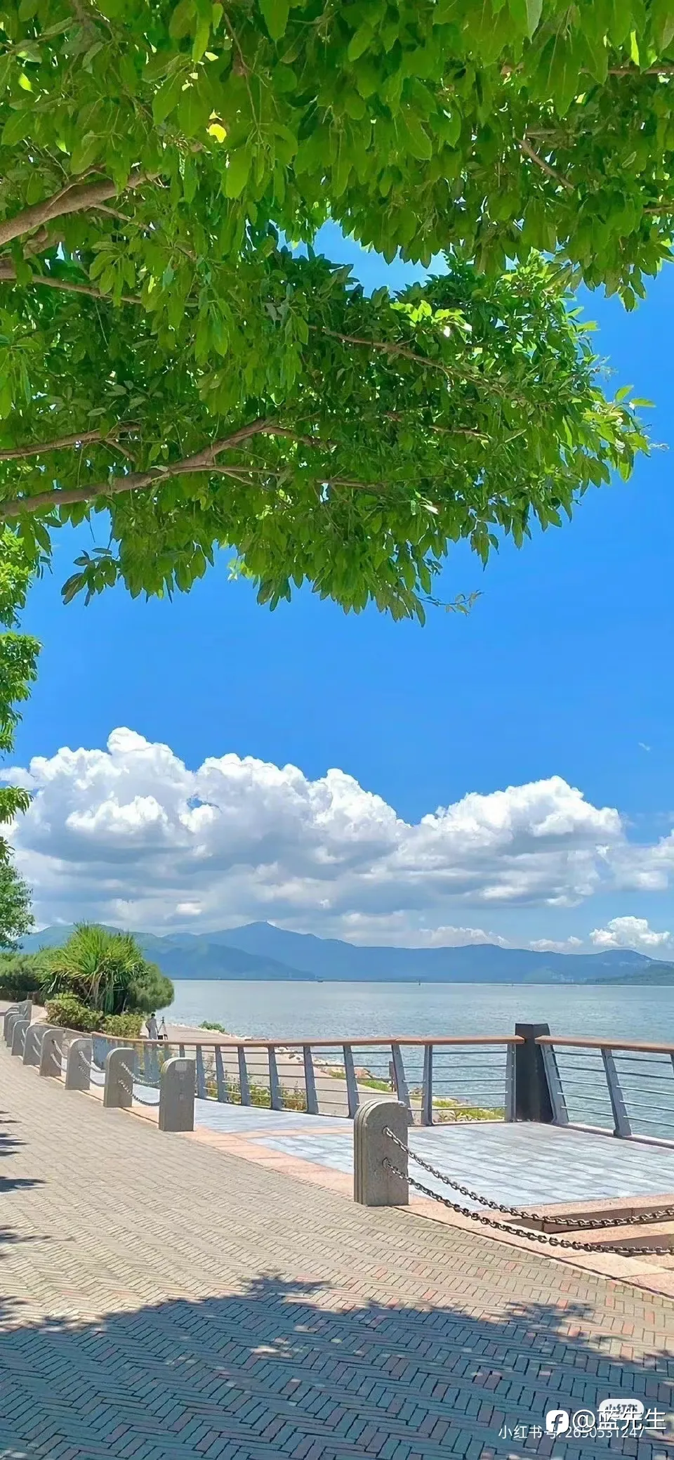 行到水穷处，坐看云起时。