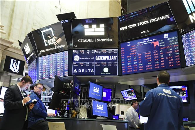 Chỉ số S&P 500 trên thị trường Phố Wall rớt đài sau phiên giao dịch, châu Á biến động không đồng đều.