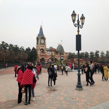 五一假期里,谁在偷偷赚钱?