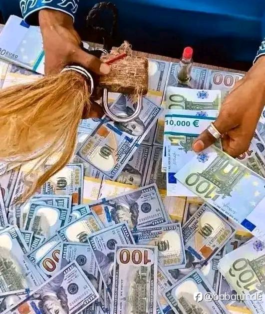 Okay if you are interested to make money message me on WhatsApp 234 8078444196