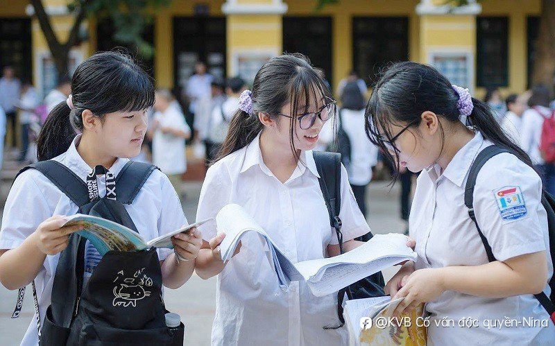 ✍🏽✍🏽✍🏽Hôm nay thi tốt nghiệp THPT 2024, chúc các em học sinh đạt kết quả tốt nhất nhé🌟