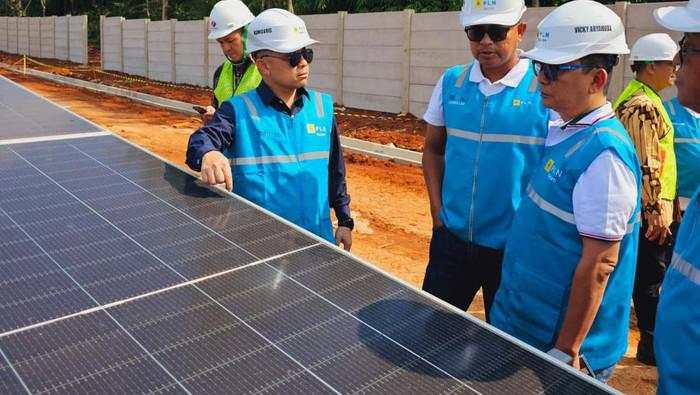 Melihat PLTS 100 Megawatt di Purwakarta