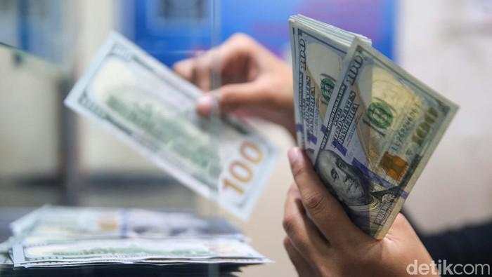 Dolar AS Kembali ke Zona Hijau