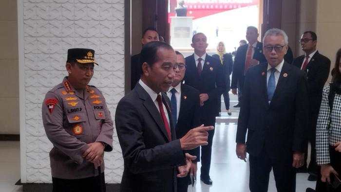 Jokowi Tegaskan Belum Pernah Rapat soal Pembatasan BBM Subsidi