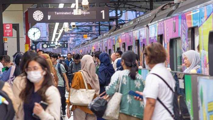 Penumpang MRT Jakarta Tembus 18 Juta Sepanjang 2024