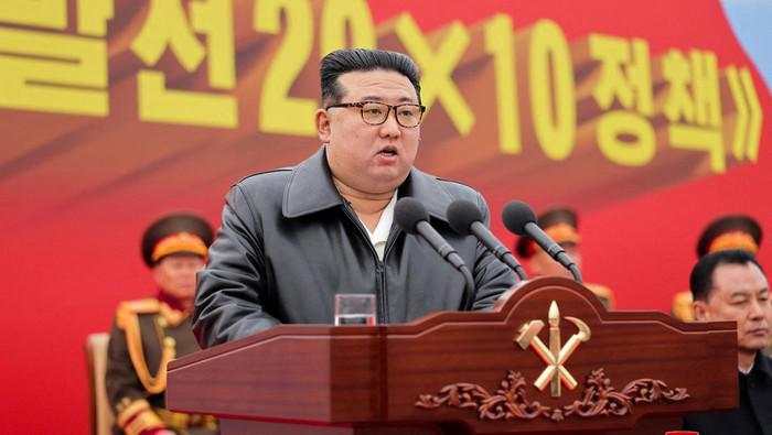 Perbedaan Gaji Kim Jong Un dengan Warga Korea Utara