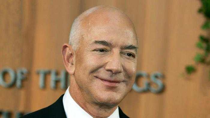 Jeff Bezos Mau Jual Saham Amazon, Ada Apa?