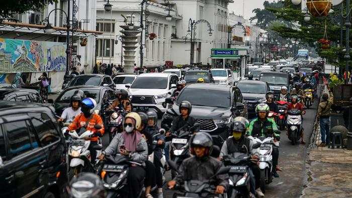 Bandung Rugi Rp 12 T Karena Macet, Kemenhub Mau Bikin Bus Kota