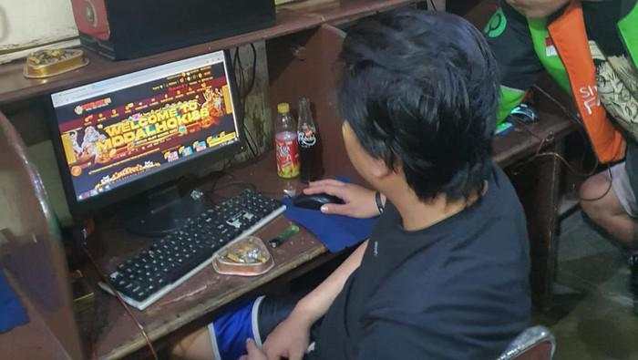 OJK Buka Suara soal Heboh Jual Beli Rekening buat Judi Online