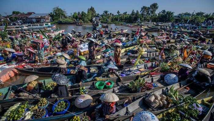 500 Pedagang Kumpul Bareng di Festival Pasar Apung Lok Baintan