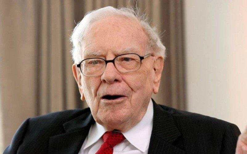 Rekor, Warren Buffett Genggam Kas Rp4.485 Triliun usai Jual Saham Apple