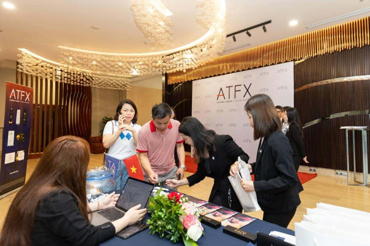 ATFX全球联动：以教育为桥，连接全球投资者