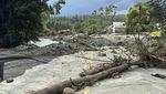 Banjir Bikin Sejumlah Jalan di AS Hancur