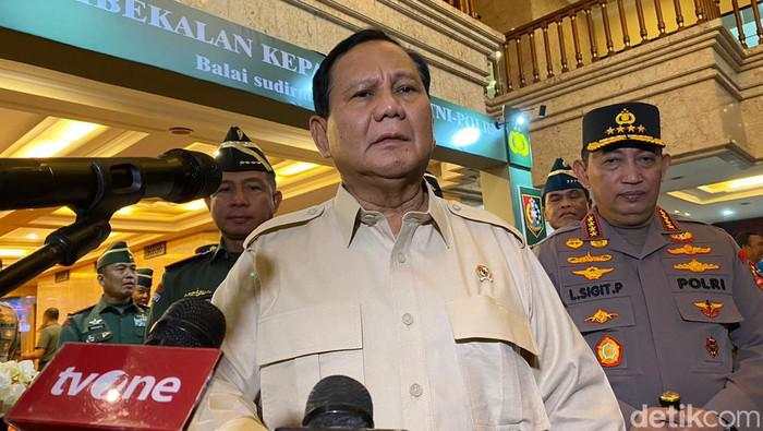 Prabowo Jadi Penentu Nasib Gaji PNS 2025