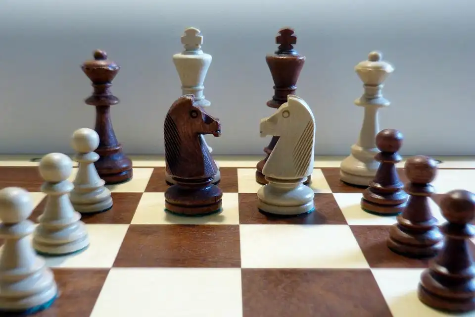 feed image