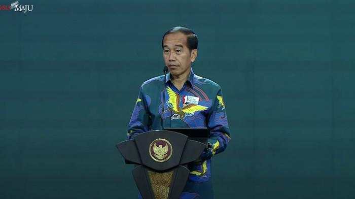 Jokowi Sebut Hasil Hilirisasi Bisa buat Bangun Tol hingga Bansos