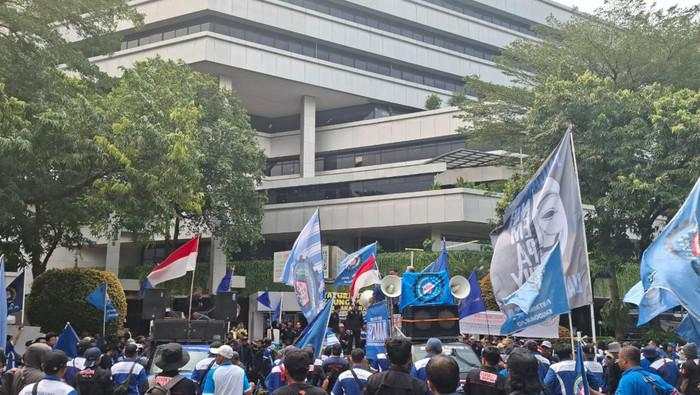 Buruh Ungkap Ngerinya Dampak Aturan Pengetatan Industri Tembakau
