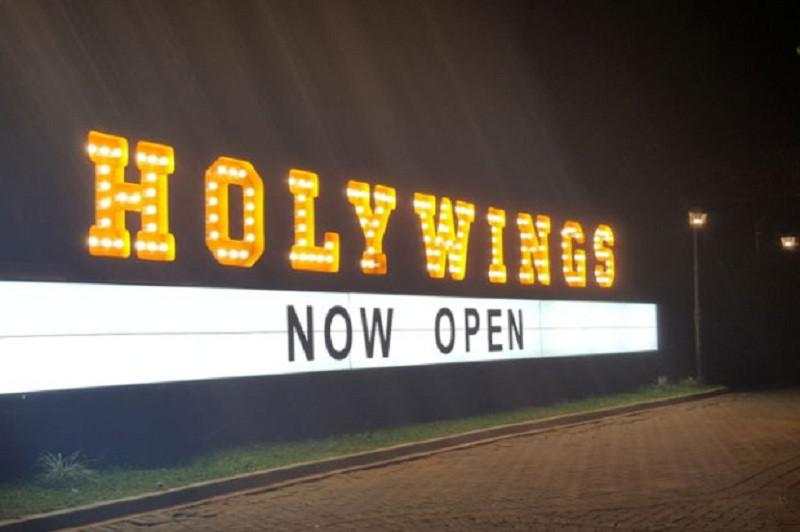 Ini Kata BEI Soal Rencana IPO Holywings Group