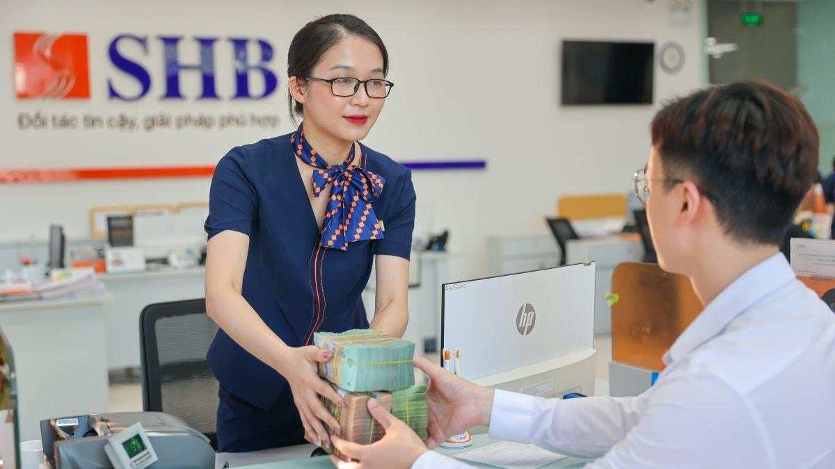 Những cổ đông nào đang sở hữu từ 1% vốn điều lệ trở lên của SHB?