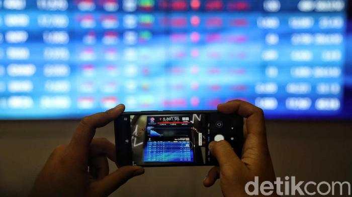 Jelang Akhir Pekan IHSG Dibuka Merosot ke Zona Merah