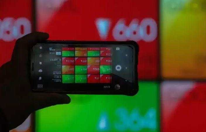 IHSG Diprediksi Mixed Jelang RDG BI, Tiga Saham Ini Dijagokan