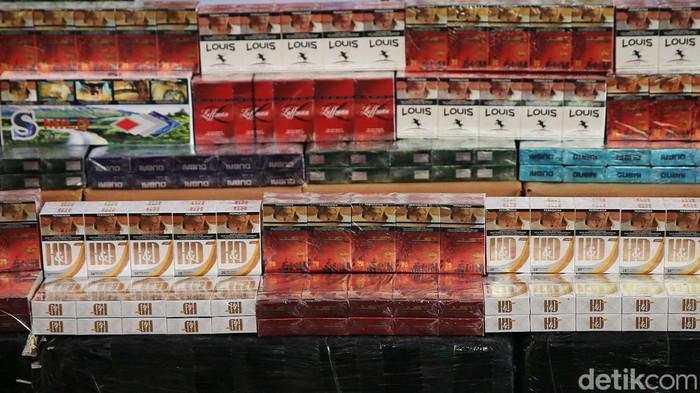 Kenaikan Cukai Bikin Rokok Ilegal Makin Menjamur