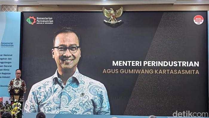 Menperin Buka-bukaan Kinerja Industri Kimia, Perdagangan Tembus Rp 546 T