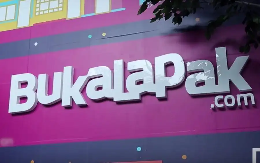 Bukalapak (BUKA) Setop Jualan Produk Fisik, Sahamnya Tumbang