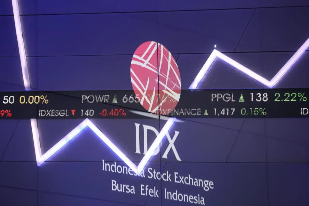 Harga Melonjak, Saham dan Waran Emiten Jusuf Hamka (CMNP) Digembok Bursa
