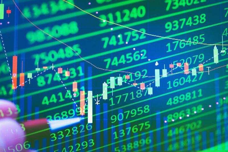 IHSG Sesi I Menguat, Saham DOOH-RATU di Pucuk Top Gainers