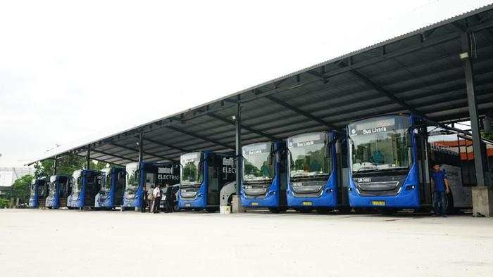 Bus Listrik TransJakarta Makin Banyak Nih