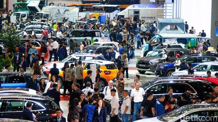 Industri Otomotif Lesu, Upah Kecil Juga Jadi Biang Kerok