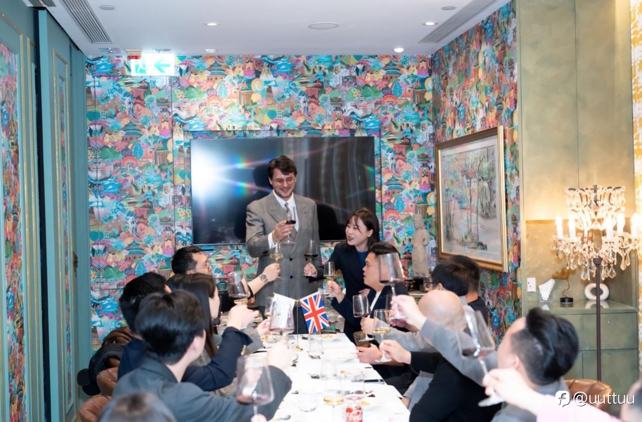 ZFX山海证券举办圣诞IB私享会！共赏维港烟火！