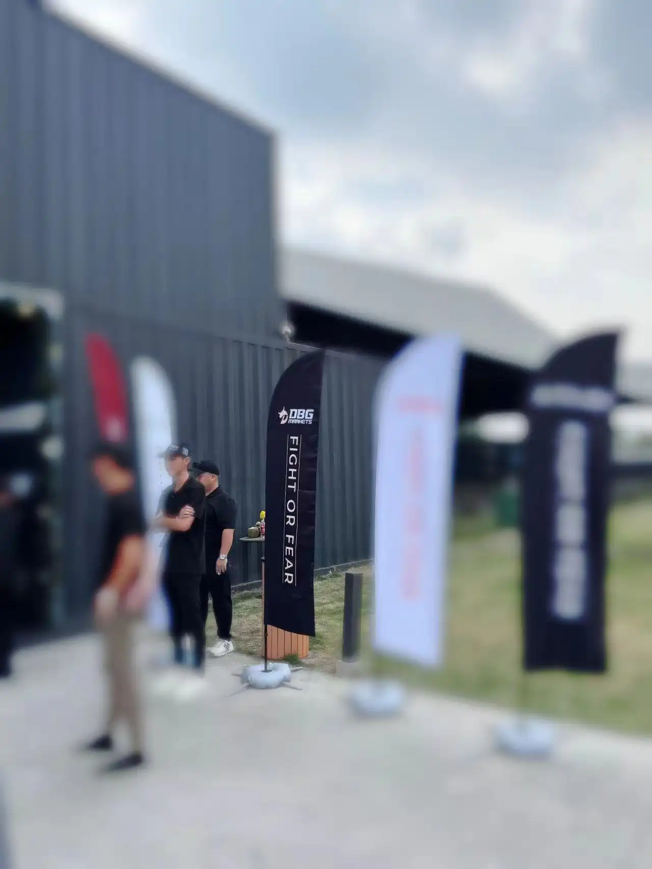 速度与战略：DBG Markets 在胡志明市成功举办终极卡丁车赛事！
