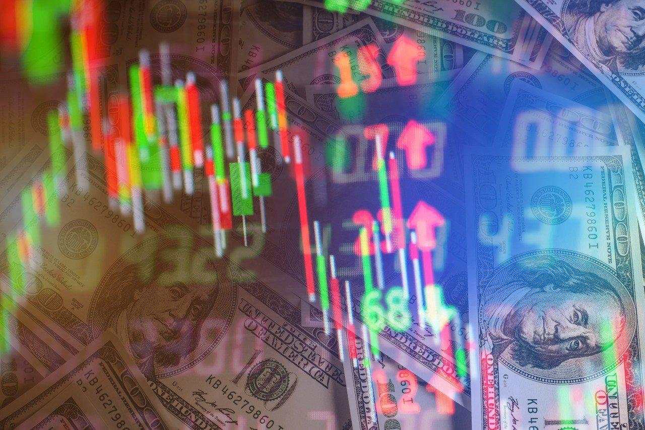 Saham BREN dan Bank Besar Seret IHSG Turun Lebih dari 1 Persen