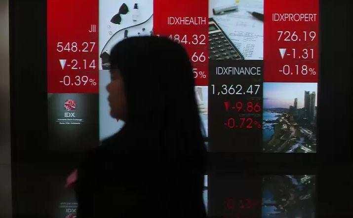 IHSG Ditutup Koreksi 0,78 Persen, 365 Saham Parkir di Zona Merah