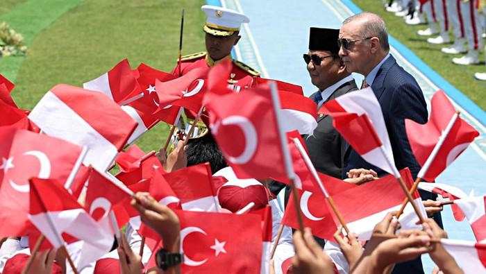 Prabowo Minta Erdogan Geber Industri Pertahanan Turki Produksi Senjata Bareng RI