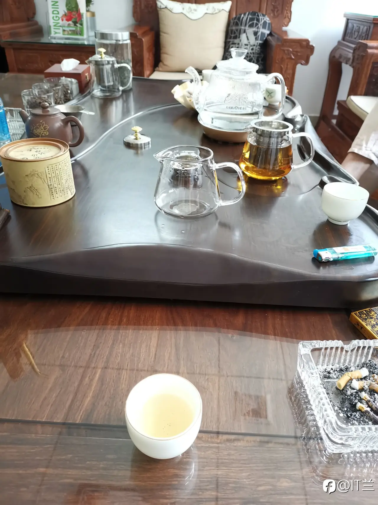feed image