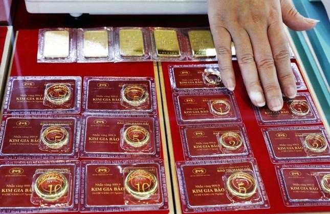 Giá vàng tiếp đà giảm