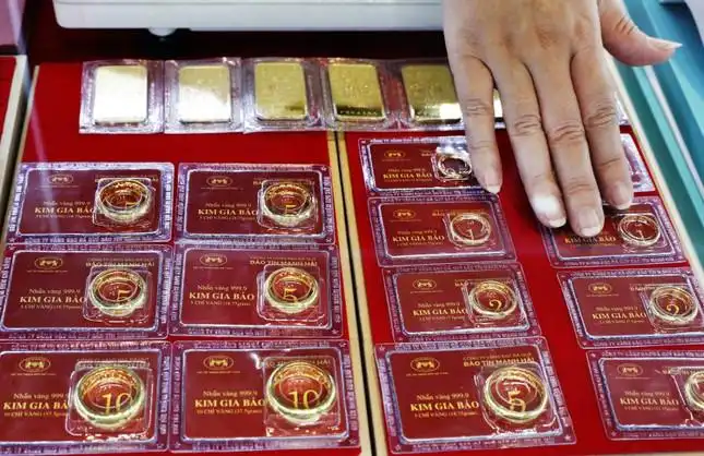 Giá vàng tiếp đà giảm