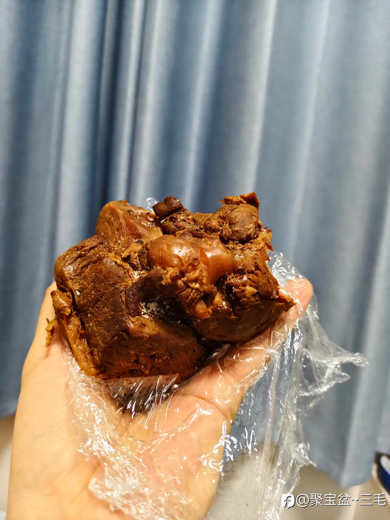 feed image