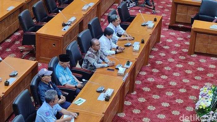 Serikat Pekerja Sritex Curhat ke DPR, Minta Gaji-Pesangon Segera Cair