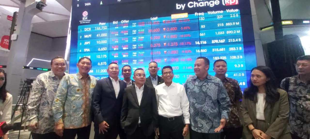 IHSG Kena Trading Halt, Rombongan DPR Datangi Kantor BEI