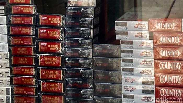 Pengusaha Ritel Waswas Ada Wacana Zona Larangan Penjualan Rokok
