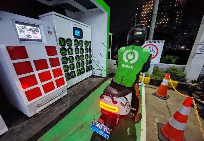 GOTO Ngebut Pakai EV, Armada Kendaraan Listrik Gojek Naik 300 Persen