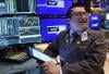 Wall Street Menguat, Pasar Cermati Pernyataan Menkeu dan Antisipasi Lapkeu Big Cap