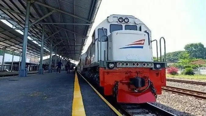 feed image