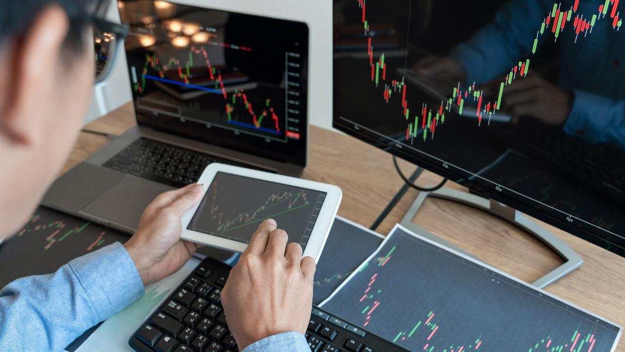 Tekanan Jual Asing Sell Capai Rp13,68 Triliun Pekan Ini, Berikut Daftar Saham yang Dilepas