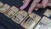Harga Emas Berpotensi Tembus USD3.415 per Troy Ounce, Bisa Kena Royalti 16 Persen