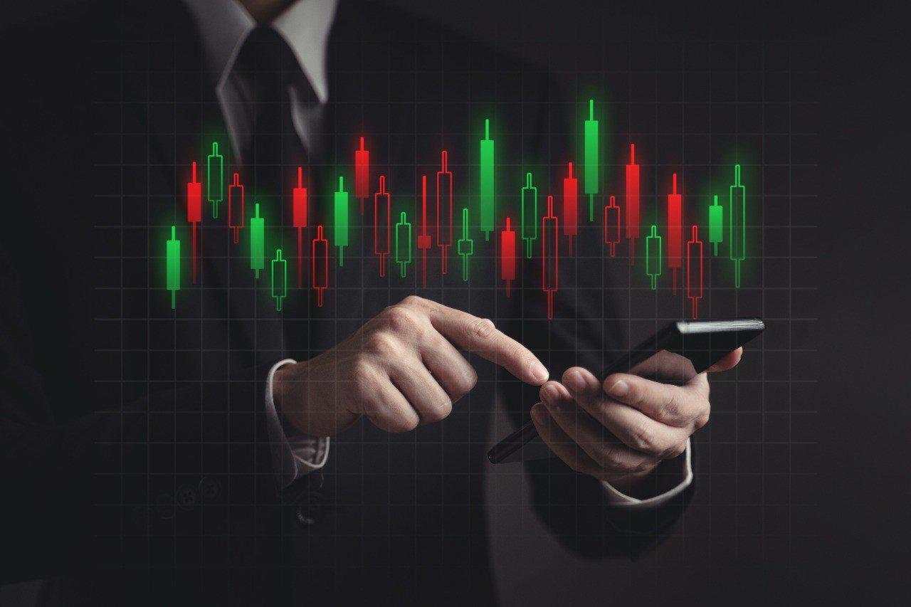 Emiten Jusuf Hamka (CMNP) Tambah Alokasi Buyback Jadi Rp902 Miliar